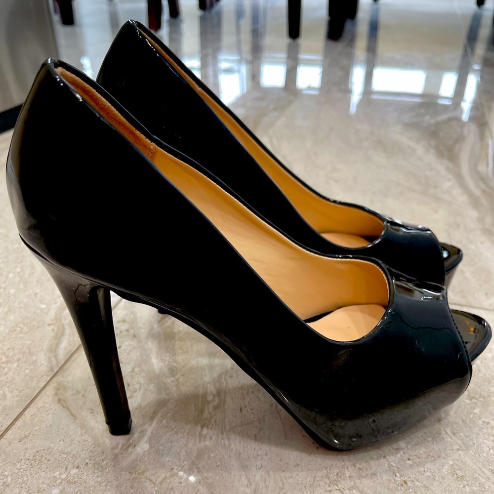 Woman shoes